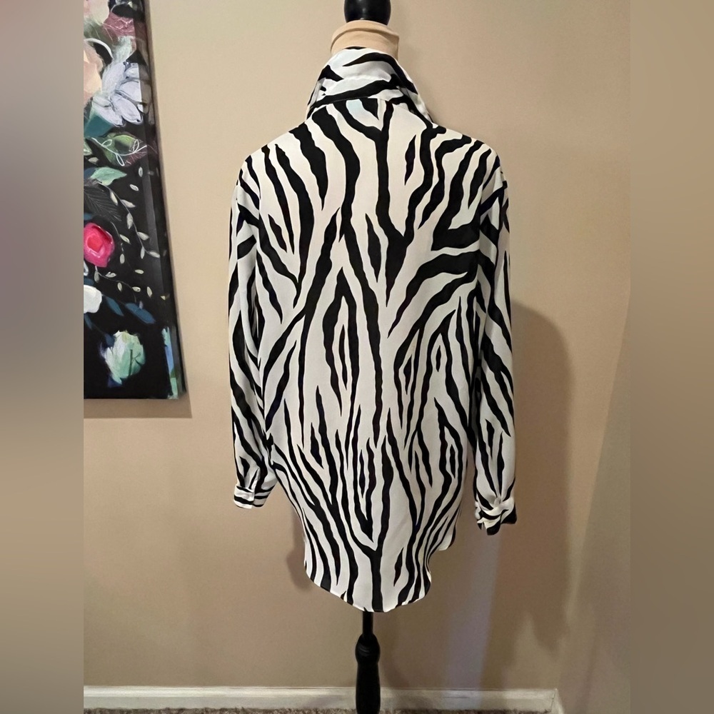 Diane Von Furstenberg Vintage zebra print semi sheer boxy oversized button down - Picture 4 of 7